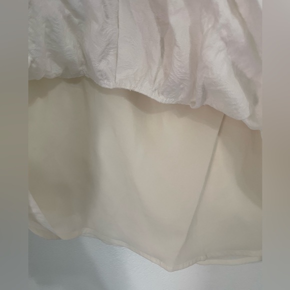 J. Crew white, brocade mini skirt, size 6 - Picture 2 of 8